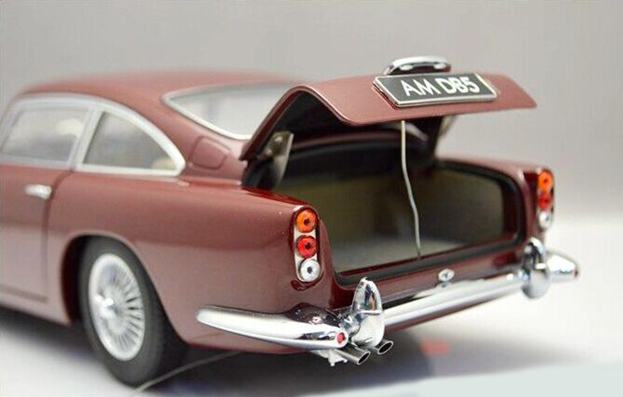 1/18 AUTOart 1963 Aston Martin DB5 (Red)