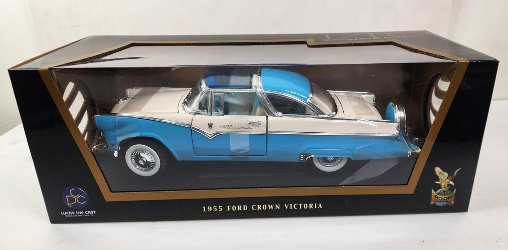 ROAD SIGNATURE 1/18 Scale Diecast 92398 - 1941 Plymouth - Cream EUR 103