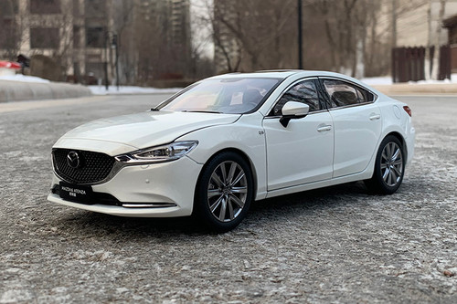 1/18 Dealer Edition 2020 Mazda 6 / Atenza (White) Diecast Car Model