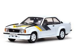 1/18 Ixo 1982 Opel Ascona B 400 (White with Tri-Color Stripe) Car