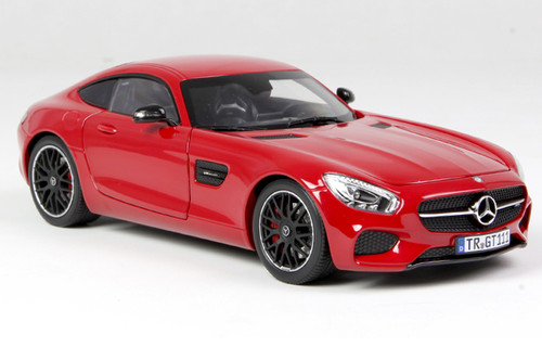 1/18 AUTOart Mercedes-Benz Mercedes AMG GTS GT S (Yellow