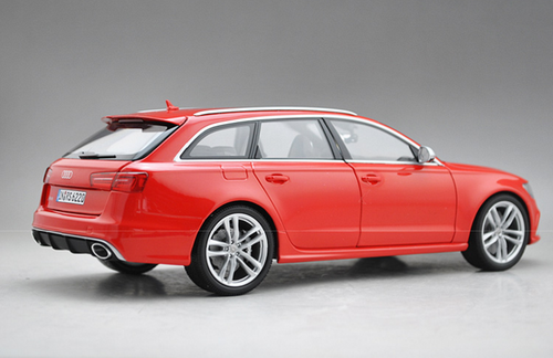 1/18 Audi Collection Audi RS6 Avant (Red)