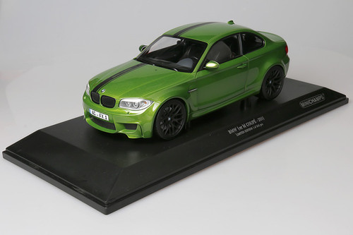 超希少　MINICHAMPS 1/18 BMW 1er M クーペ 1/18 Minichamps BMW 1M Coupe (Black) Diecast Car Model
