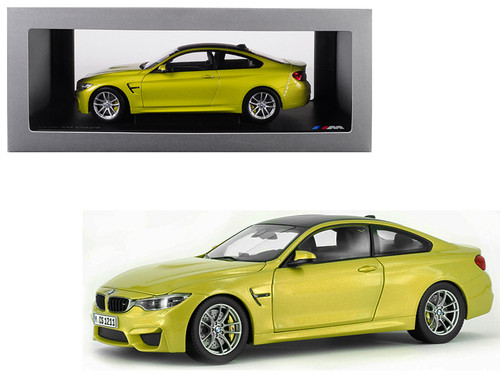 1/18 Dealer Edition BMW M4 F82 (Austin Yellow) Diecast Car