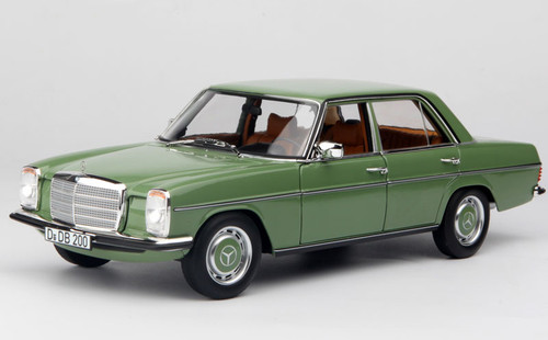 ミニカー Mercedes Benz A class 1/18 norev 1/18 Norev Mercedes-Benz A-Class W176 Sport Equipment with