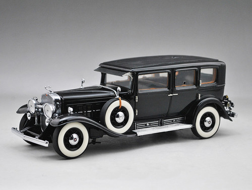 1/24 Franklin Mint 1930 Cadillac V-16 Sedan Model Al Capone