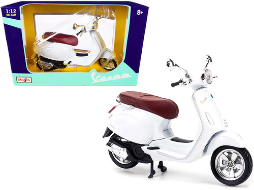 Vespa Primavera 150 Scooter White 1/12 Diecast Model by Maisto