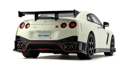 【極美品】GT SPIRIT 1/18Nissan GT-R 35 Nismo Motorhelix 1:18 Nissan GT-R NISMO (R35) Special Edition