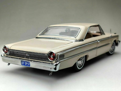 1/18 Sunstar 1963 Ford Galaxie 500/XL #45 British Saloon Car