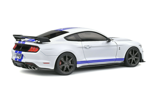 1/18 2020 Ford Shelby Mustang GT500 Fast Track (Oxford White with Blue Stripes) Diecast Car Model