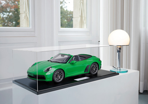 1/8 Minichamps 2020 Porsche 911 (992) Carrera 4S Cabriolet (Python Green) Resin Car Model Limited 99 Pieces