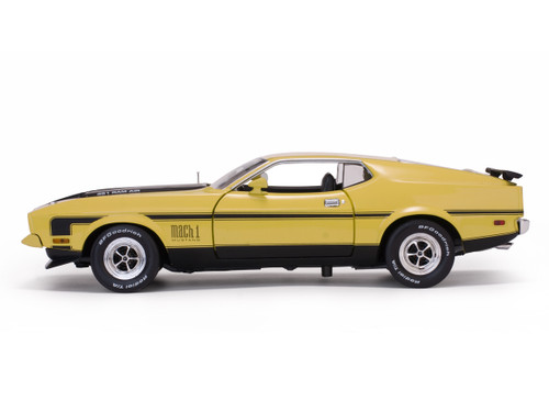 1/18 Sunstar 1971 Ford Mustang MACH I (Yellow) Diecast Car Model