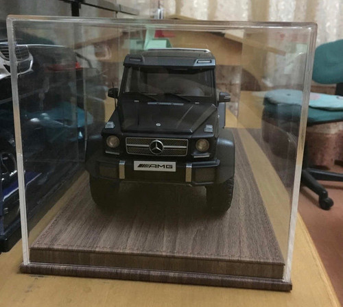 1/18 Extra Large Extended Acrylic Display Case with Wood Pattern Leather Base (car model not included)