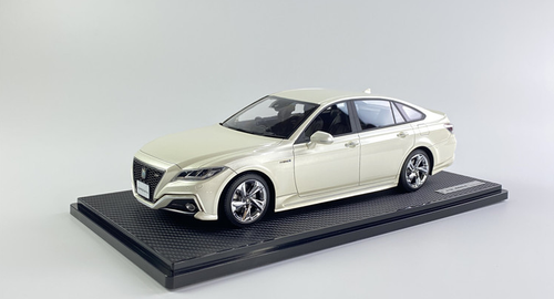 1/18 Ignition Model Toyota Crown (220) 3.5L RS Advance White Pearl Resin Car Model