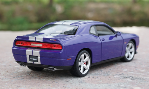 1/24 Welly FX Dodge Challenger (Purple/Blue) Diecast Car Model