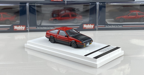  1/64 Hobby Japan Toyota Sprinter Trueno GT APEX (AE86)  Customized Version/Carbon Bonnet Red and black 