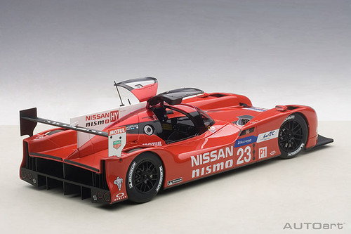 オートアート1/18　NISSAN GT-R LM NISMO AUTOart - NISSAN GT-R LM Nismo - Le Mans 2015 - 1/18