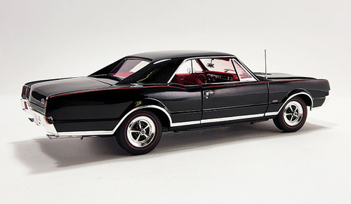 1/18 ACME 1967 Oldsmobile 442 W-30 W30 (Ebony Black on Red) Diecast Car Model