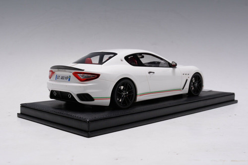 1/18 Motorhelix Maserati GC Grancabrio Sport (Pearl White) Resin