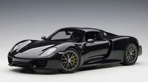 1/12 AUTOart Porsche 918 Spyder Weissach Package (Basaltschwarz Metallic Black) Diecast Car Model