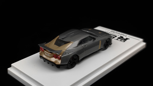 Nissan GT-R Nismo GT30 EVA RT Test Type-01 #33 Aape x Eva Racing Kakusei  Edition NISMO Festival (2019) MINI GT x Pop Race 1/64 Diecast Model Car by  True Scale Miniatures 