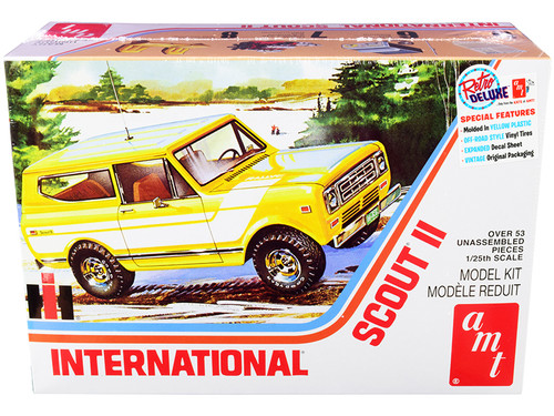 Skill 2 Model Kit IH International Harvester Scout II 1/25 Scale