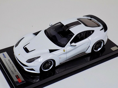 1/18 Davis & Giovanni Ferrari F12 N-Largo Novitec Rosso Metallic