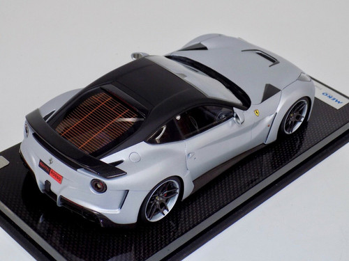 D&G Davis Giovanni F12 N-LARGO フルカーボン 1/18 Davis & Giovanni Ferrari F12 N-Largo Novitec Rosso