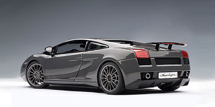 1/18 AUTOart LAMBORGHINI GALLARDO LP570-4 SUPERLEGGERA - GRIGIO