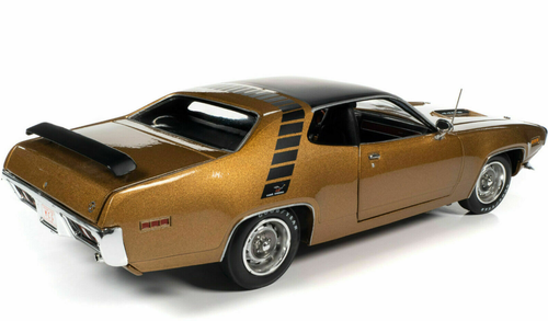 1/18 Auto World 1971 Plymouth Road Runner Hardtop (Gold) Diecast Car Model