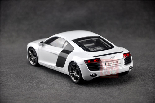 1/18 Kyosho Audi R8 GT (Matte Suzuka Grey) Diecast Car Model