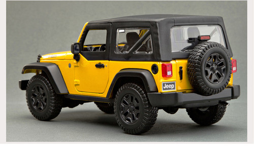 1/18 Maisto Jeep Wrangler w/ Top (Yellow) Diecast Car Model