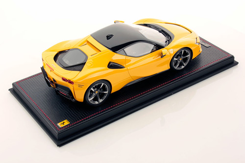 1/18 MR Ferrari SF90 Stradale (Giallo Modena Yellow / Nero DS 1250) with Showcase Cover Resin Car Model Limited