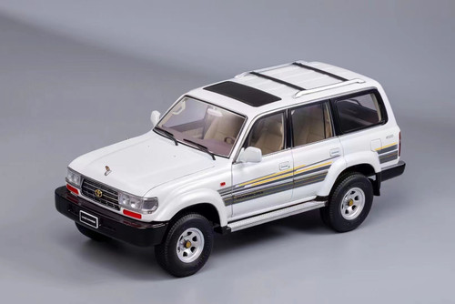 HOT低価▲超希少！Green！Modified version！KENGFAI 1/18 トヨタ LAND CRUISER ランドクルーザー LC80 新品 乗用車