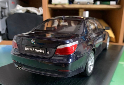 1/18 Kyosho BMW E60 5 Series 545i (Blue) Diecast Car Model