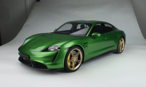 1/8 Minichamps 2020 Porsche Taycan Turbo S (Metallic Mamba Green) Resin Car Model Limited 99 Pieces