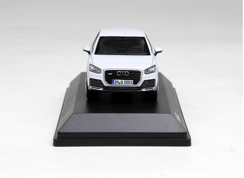 1/18 Dealer Edition Audi Q2 Q2L (Blue) Diecast Car Model