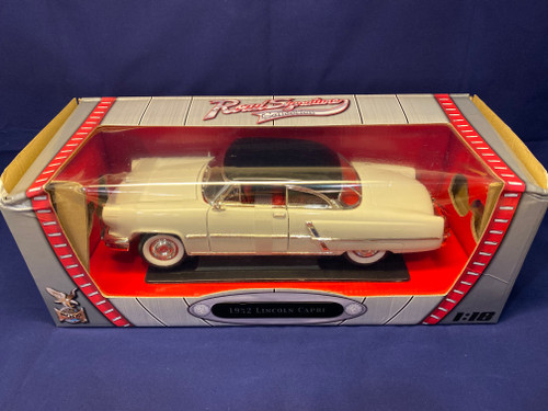 1/18 Road Signature 1952 Lincoln Capri (Cream White) Diecast Car