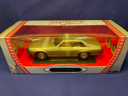1/18 Road Signature 1975 Jaguar XJS Coupe (White) Diecast