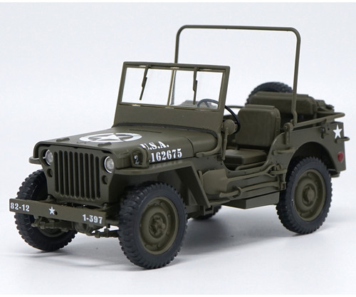 1/18 AUTOart Jeep Willys (Army Green) with Trailer & Accessories