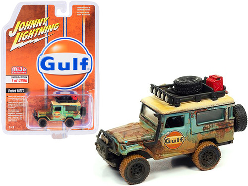 1980 Toyota Land Cruiser with Roof Rack "Gulf Oil" (Weathered) Limited Edition to 4800 pieces Worldwide 1/64 Diecast Model Car by Johnny Lightning