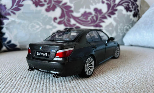 1/18 Maisto BMW E60 M5 (Black) Diecast Car Model - LIVECARMODEL.com