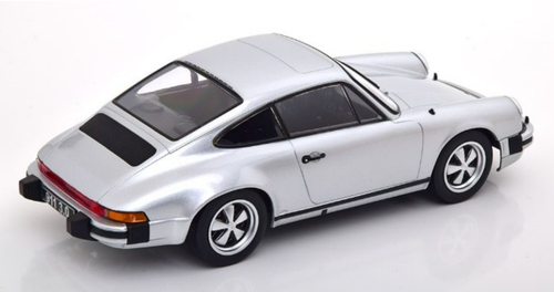 1/18 1977 Porsche 911 Carrera 3.0 Coupe (Silver) Diecast Car Model