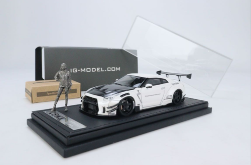 1/43 Ignition Model LB-WORKS Nissan GT-R R35 Type 2 with Mr. Katon Metal Figurine