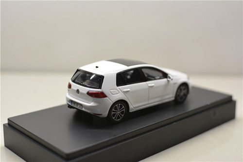 1/43 Spark 2022 Volkswagen VW Golf 7 GTI TCR #115 24h Nürburgring 