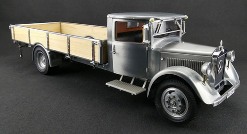 1/18 CMC Mercedes-Benz LO 2750, 1934-38 Truck Clear Finish Diecast Car Model