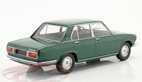 1/18 Minichamps 1968 BMW 2500 (Green Metallic) Diecast Car Model