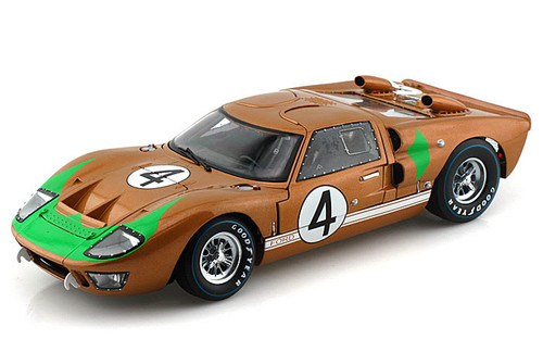 1/18 Shelby Collectibles 1966 Ford GT40 #4 Le Mans 24 Hours (Gold) Diecast Car Model