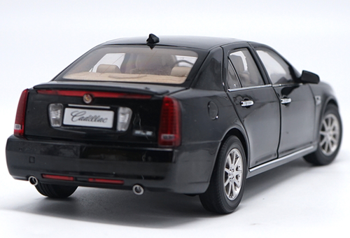 1/18 Dealer Edition Cadillac SLS (Black) Diecast Car Model