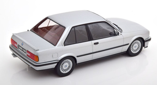 MCG18381 - BMW 325I (E30) CONVERTIBLE METALLIC BLUE 1:18 ModelCarGroup Auto  Stradali Die Cast Modellino - ModelCarGroup